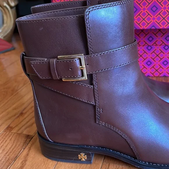 Tory Burch Brown Ankle Boots - Picture 5 of 16